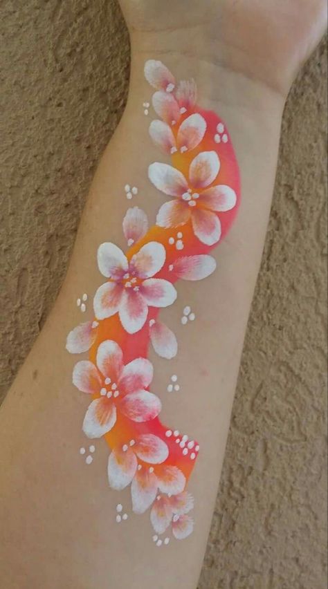 Hibiscus Flower Face Paint, Flower Face Paint Ideas, Spring Face Paint, Arm Face Paint, Flower Face Paint, Monster Face Painting, Face Painting Images, Face Painting Flowers, Adult Face Painting