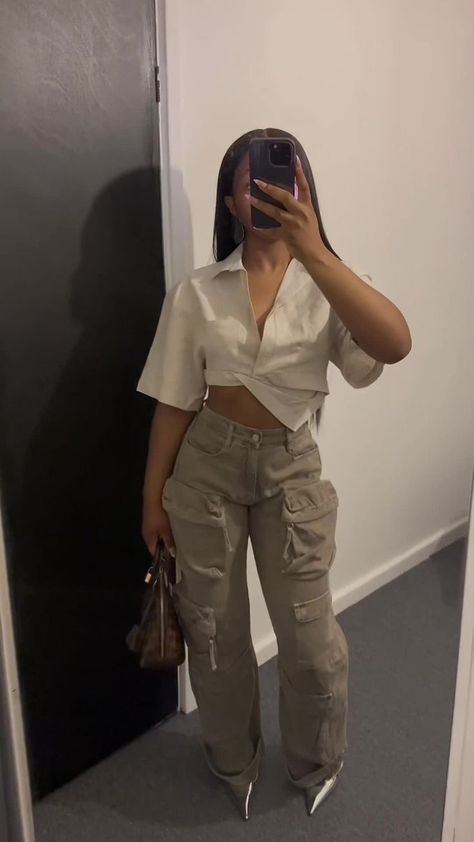 #follow #fashionable #fashionista #fashion #stylish #style #ootd #outfits #blogging #blogger #blog #clothing #clothes Zara Outfit Black Women, Burna Boy Concert Outfit Black Women, Aliyah's Face Outfits, Probate Outfits Greek, Neutral Outfits Black Women, Paris Outfits Black Women, Cargo Outfit, Mode Zara