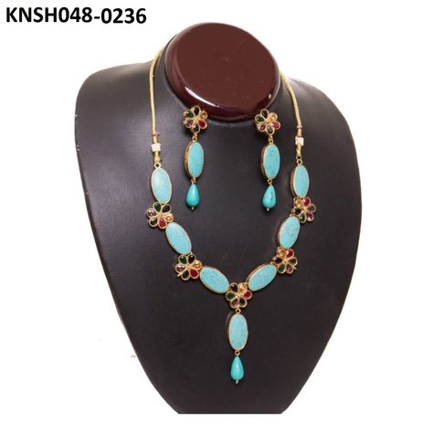 Feroza Kundan Necklace Set | Kundan Flowers with Feroza Gem | Rs. 3500 only | Inbox to place your order NOW🛒🛍 or visit our instagram store👇🏻 Kundan Necklace Set, Kundan Necklace, Kundan Necklaces, Place Your Order, Gold Jewellery, Gold Glitter, Order Now, Necklace Set, Jewelry Set