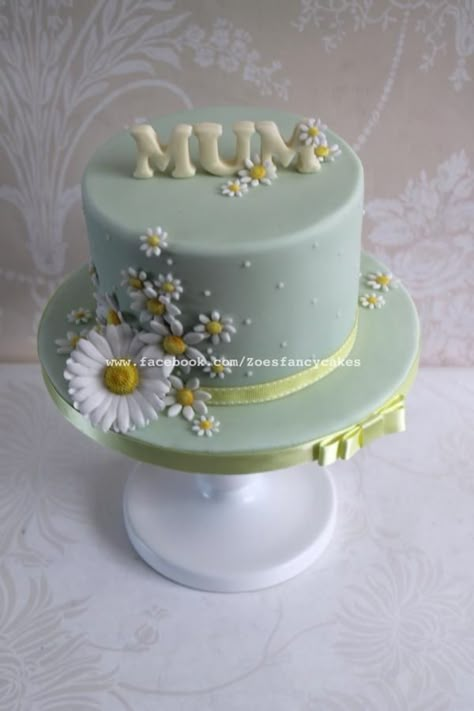 Simple daisy cake - Cake by Zoe's Fancy Cakes Birthday Cupcakes Ideas For Women, Cake Mothers Day, Birthday Cupcakes Ideas, Birthday Cake For Mum, 90th Birthday Cakes, Daisy Cake, Birthday Cake For Mom, 70th Birthday Cake, 80 Birthday Cake