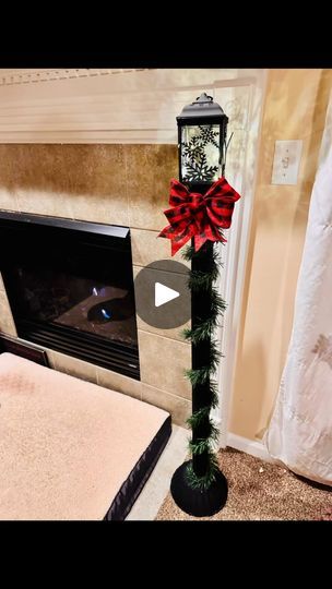 Dollar Store Christmas Lamp Post, Christmas Latern Ideas Diy, Dollar Tree Lamp Post Diy, Christmas Light Pole Decorating Ideas, Diy Christmas Light Post, Diy Lamp Post Christmas, Christmas Lamp Post Diy, Dollar Tree Christmas Crafts Diy Outside, Dollar Tree Christmas Lamp Post