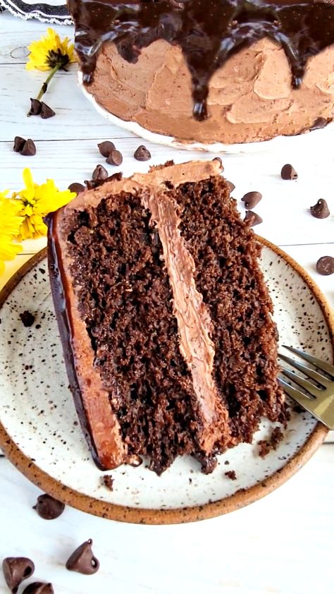 One Bowl Fudgy Chocolate Cake - Simple Cooking with Pep Simple Chocolate Birthday Cake, Whipped Chocolate Buttercream, Almond Flour Chocolate Cake, Low Carb Chocolate Cake, Sugar Free Chocolate Cake, Blueberry Streusel Muffins, Fudgy Cake, Simple Baking, Chocolate Birthday Cake