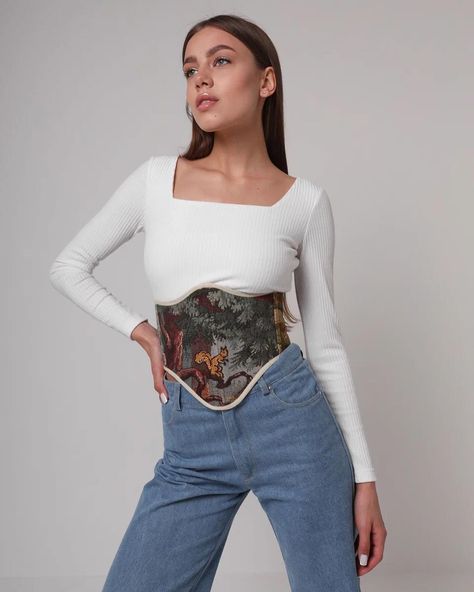 Spice up your fall fits with our handmade vintage tapestry corset belts! 🐿️🧡🍁 These beauties hug your curves just right and add that perfect pop to any outfit. Each one’s unique - just like you! Ready to turn heads this autumn? 😉 #FallFashion #VintageLove #UniqueStyle #corsetoutfit Tapestry Corset, Corset Belts, Corset Outfit, Corset Belt, Vintage Tapestry, Fall Fits, Hug You, Vintage Love, Spice Up