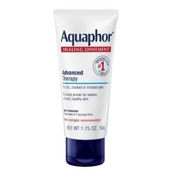 Aquaphor Healing Ointment, Scrub Corpo, Extremely Dry Skin, Healing Ointment, Image Swag, Healing Therapy, Cracked Skin, Lip Moisturizer, Irritated Skin