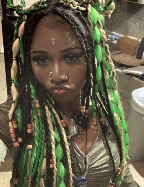 Multi Color Box Braids, Color Box Braids, Box Braids With Beads, Colored Box Braids, Cute Natural Hairstyles, Y2k Hairstyles, Goth Hair, Colored Braids, Cute Braided Hairstyles