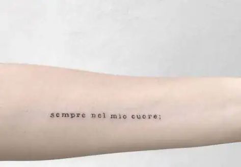 Tiny Tattoos Italian, Family Phrases Tattoo, Beautiful In Italian Tattoo, Phrases In Italian Tattoos, Italian Font Tattoo, Italian Sibling Tattoos, Meaningful Italian Tattoo Quotes, Italian Grandma Tattoo, Italian Memorial Tattoos