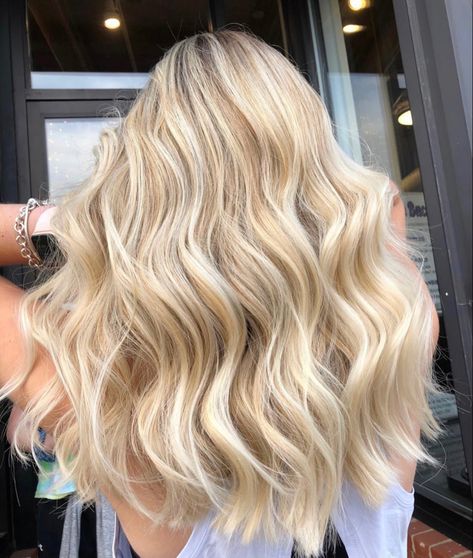 Honey Blonde Hair With White Highlights, Bright Golden Blonde Hair Highlights, Icy Golden Blonde Hair, Light Blonde Full Highlights, Hawaii Blonde Hair, Butter Blonde Hair Highlights, Warm Beach Blonde Hair, White Honey Blonde Hair, Honey Blonde Hair With Dimension