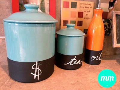 Diy Canister, Homemade Goo Gone, Chalkboard Paint Projects, Painted Canisters, Kasey Trenum, Diy Labels, Do It Yourself Crafts, Chalkboard Paint, So Creative