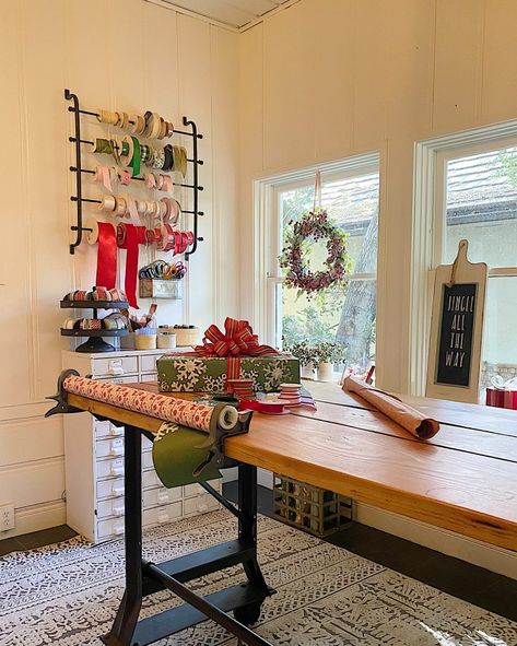 How to Organize Your Gift Wrapping Room 15 Gift Wrapping Room, Wrapping Paper Station, Wrapping Room, Wrapping Table, 100 Year Old Home, Wrapping Paper Organization, Gift Wrap Organization, Gift Wrapping Station, Gift Wrap Storage