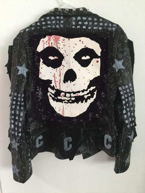 The Misfits punk rock jacket from Chad Cherry Clothing. Studded jacket. Distressed rocker jackets. Painted Battle Jacket, Punk Rock Jacket, Misfits Clothes, Misfits Jacket, Cherry Clothing, Rock Jacket, Punk Fashion Diy, Mood Clothes, Rock N Roll Style