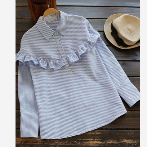 Pinstripe Blouse, Blouse Casual Fashion, Pastel Outfit, Fashion Tops Blouse, Trendy Fashion Tops, Cute Blouses, Stylish Dresses For Girls, Tops Blouse, Fashion Attire