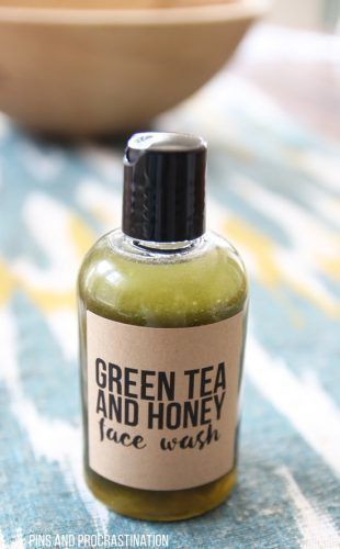 Green tea is amazing for your skin. That’s what makes this all natural DIY face wash so great. It is perfect for people with sensitive skin, and it is naturally anti-inflammatory. And unlike a lot of homemade face washes, it actually has some foaming action. The green tea can reduce the appearance of pores and make your skin look fresh and young! Honey makes it a great moisturizing and gentle face wash for sensitive skin. And you won't believe how easy it is to make! Honey Face Wash, Face Wash For Sensitive Skin, Homemade Face Wash, Diy Face Wash, Gentle Face Wash, Green Tea And Honey, Oil Cleansing, Honey Face, Sensitive Skin Care