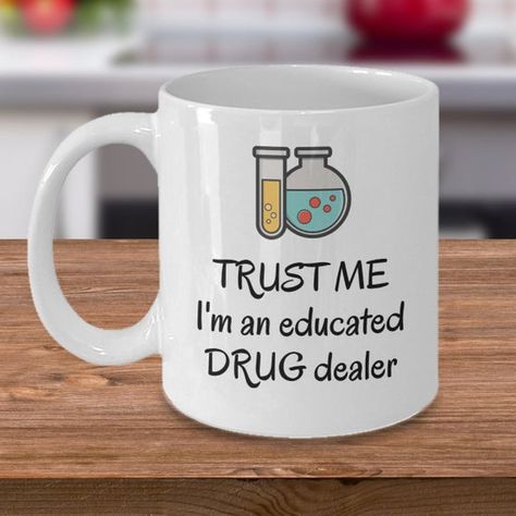 Laboratory Gifts, Becoming A Pharmacist, Future Pharmacist, Chemist Gifts, Funny Labs, Chemistry Humor, Laboratory Technician, Science Physics, Pharmacy School