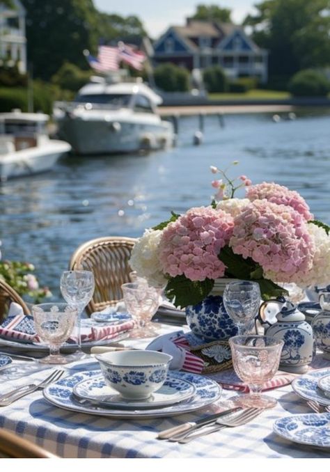 Blue Hydrangea Party Theme, Nantucket Dinner Party, Nantucket Party, Hydrangea Nantucket, Nantucket Flowers, Chinoiserie Tablescape, The Nantucket Inn, Pink Chinoiserie, New England Garden