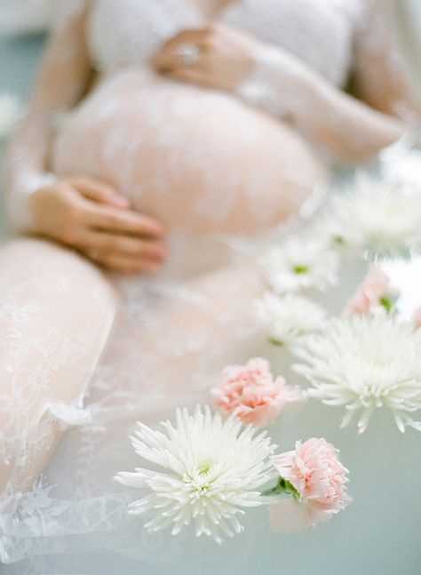 Bathtub Pregnancy Photoshoot, Maternity Bathtub Photos, Milk Bath Pregnancy Shoot, Pregnancy Milk Bath Shoot, Maternity Milk Bath Pictures, Bath Maternity Pictures, Milk Bath Photography Maternity, Milk Bath Maternity Photography, Indoor Maternity Photos