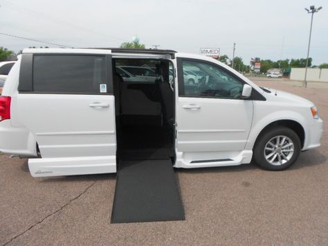 Used Wheelchair Van For Sale: 2015 DODGE Grand Caravan SXT  Wheelchair Accessible Van For Sale with a Northstar on it. VIN: 2C4RDGCG5FR527379 Wheelchair Vehicles, Wheelchair Accessible Vans, Wheelchair Van, Electric Scooter For Kids, Wheelchair Accessible, Moped Scooter, Architecture Life, Flying Vehicles, Industrial Dining Chairs