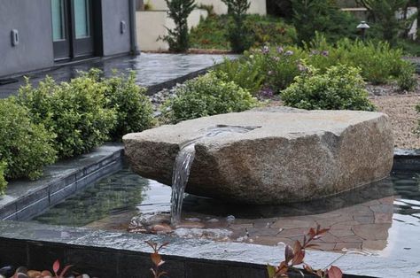 Landscape Boulders, Modern Zen Garden, Japanese Water Garden, Zen Backyard, Water Wise Landscaping, Zen Garden Design, Fountains Backyard, Landscaping With Boulders, Japanese Zen Garden