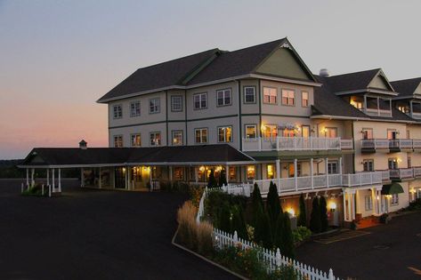 CARLISLE INN WALNUT CREEK $96 ($̶1̶3̶4̶) - Updated 2024 Prices & Hotel Reviews - Ohio Walnut Creek Ohio, Walnut Creek, Amish Country, Service Trip, Carlisle, Front Desk, Hotel Reviews, Walnut, Ohio