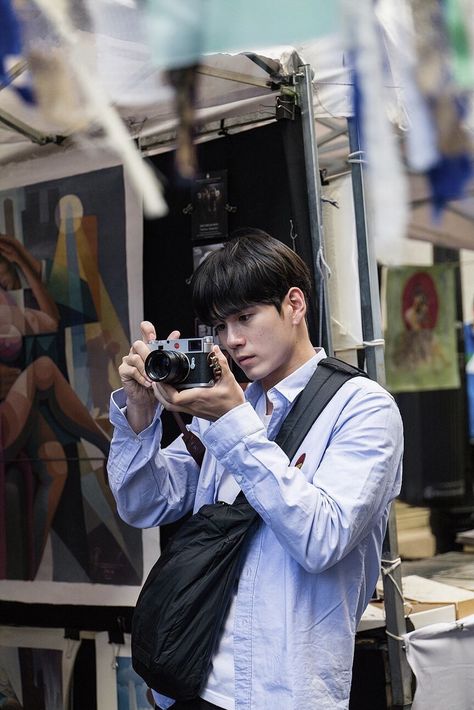 Ong Seung Woo, Camera Drawing, Baby Boss, Yoo Seung Ho, Ong Seongwoo, Korean Star, Bo Gum, Male Poses, Incheon