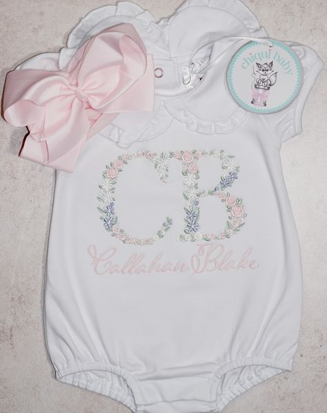 2 Floral Letters customed order! how gorgeous. this took about an hour to make. 😍 https://chiquibabyco.etsy.com/listing/1751137625 Baby Monogram Ideas, Bubble Blanket, Light Pink Bow, Girl Coming Home Outfit, Pima Cotton Fabric, 2 Letter, Girls Coming Home Outfit, Coming Home Outfit, Monogram Design