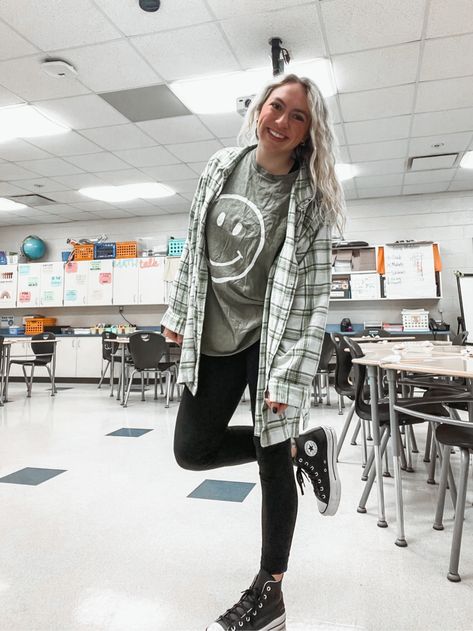 All Star Lift Outfit, Teacher Work Outfit, Chuck Taylor All Star Lift, Midsize Outfits, Midsize Fashion, Teacher Style, Teacher Outfits, Spring Trends, Converse High Tops