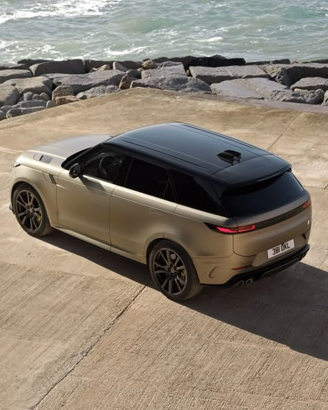 2023 Range Rover Sport SV Edition One Range Rover 2024, 2023 Range Rover Sport, L Car, Top Luxury Cars, Best Luxury Cars, Fancy Cars, Range Rover Sport, My Dream Car, Sports Cars Luxury