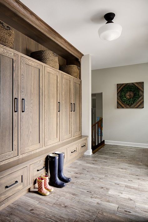 Stylish natural wood lockers in a mudroom Wood Lockers, Mudroom Remodel, Wooden Lockers, Mudroom Cabinets, Laundry Room/mud Room, Mud Room Entry, Mudroom Lockers, Mudroom Ideas, Mudroom Entryway