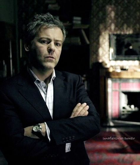 Greg Lestrade Icon, Greg Lestrade, Sherlock Aesthetic, Sherlock Cast, Vatican Cameos, Mycroft Holmes, Rupert Graves, Benedict Sherlock, Sherlock Holmes Bbc