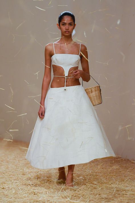 Jacquemus RTW Spring 2023 [PHOTOS] – WWD Picnic Cafe, Glam Boho, Spring 2023, Amalfi, Fashion News, Presentation, Spring Summer, Cafe