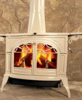 Vermont Castings Wood Stoves encore flexburn--- in green! Vermont Castings Wood Stove, Wood Stove Surround, Hearth Pads, Vermont Castings, Cabin Fireplace, Fall Fireplace, Wood Heat, Wood Stove Fireplace, Wood Pellet Stoves