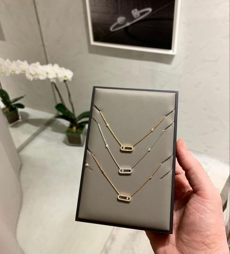 Gold Jewelry Prom, Dope Jewelry Accessories, Silver Jewelry Design, Jewelry Accessories Ideas, Dope Jewelry, Girly Accessories, Classy Jewelry, Jewelry Lookbook, Jewelry Design Necklace