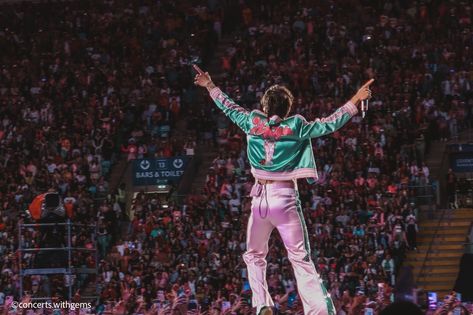 Harry Styles Coventry, Harry Styles Tour, Harry Styles Aesthetic, Harry Styles Wallpaper, Harry Styles Photos, Mr Style, Harry Styles Love On Tour, Harry Edward Styles, Edward Styles