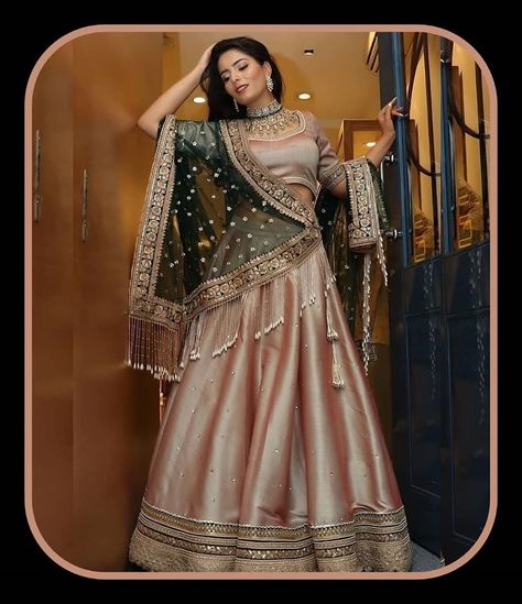 Lehenga Saree Design, Simple Lehenga, Trendy Outfits Indian, Indian Outfits Lehenga, Wedding Lehenga Designs, Lehenga Designs Simple, Indian Bride Outfits, Traditional Indian Dress, Choli Designs