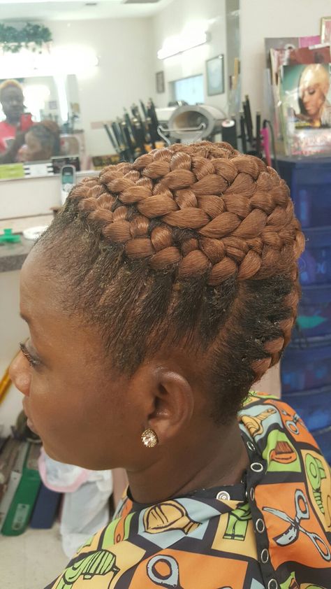 Braid Styles For Black Women, Natural Hairstyles For Women, Goddess Braids Updo, Cornrows Updo, Braids Updo, African Hair Braiding, Styles For Black Women, Cool Braid Hairstyles, Cool Braids