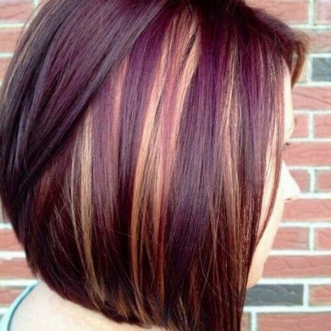 blonde highlights on burgundy hair                                                                                                                                                                                 More Dark Plum Hair, Red And Blonde, Kort Bob, Peekaboo Highlights, Plum Hair, Burgundy Hair, Hair Color Highlights, Short Hair Color, Haircut And Color