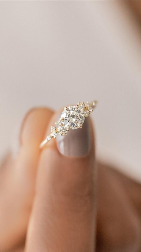 Wedding Rings Diamond Cut, Most Expensive Engagement Ring, Classy Engagement Ring, Expensive Wedding Rings, Expensive Engagement Rings, Cute Promise Rings, Dream Wedding Ring, Pretty Engagement Rings, Handcrafted Engagement Ring