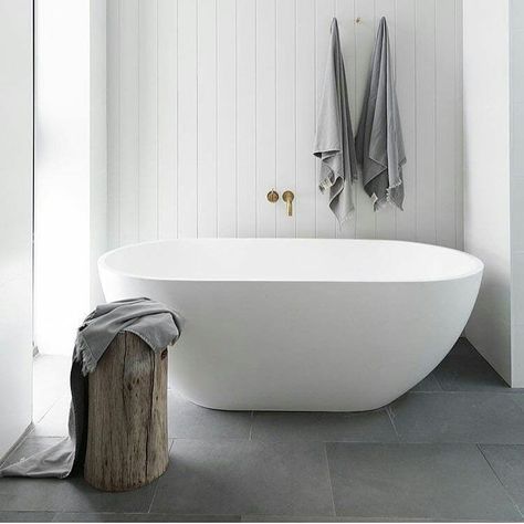 Art of Tiles on Instagram: “When less is definitely more!! Pure understated bathroom luxe.. #happyweekend 💦 #artoftilesnewtown #luxe #bathroomdesign #calm #modern…” Cladding Bathroom Walls, Vj Wall Bathroom, Vj Board Bathroom, Cladding In Bathroom, Vj Bathroom, Modern Hamptons Style Bathroom, Vj Panelling Bathroom, Bath Under Window, Modern Hamptons Bathroom