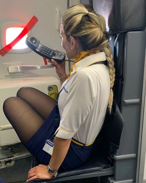 Cabin Crew, Flight Attendant, Lady And Gentlemen, Hair Straightener, Gentleman, Flight, A Photo, Cabin, Mirror Selfie