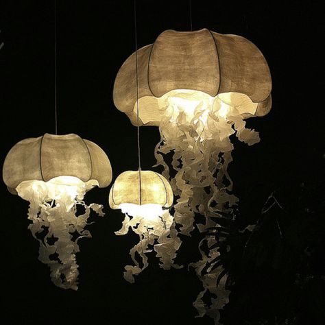 Jelly Fish Lighting, Fish Lanterns Diy, Jelly Fish Lamp Diy, Jelly Fish Room Decor, Jelly Fish Lantern, Jelly Fish Decoration, Ocean Aesthetic Bedroom, Jelly Fish Design, Fish Lighting