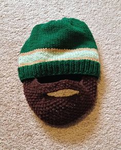 DIY Gifts For Men: 20 Free Knitting Patterns To Take Your Loved One By Surprise! Crochet Beard Hat, Crochet Viking Hat, Knitted Beard, Toque Pattern, Crochet Beard, Beard Hat, Diy Knit, Diy Gifts For Men, Diy Crochet Patterns