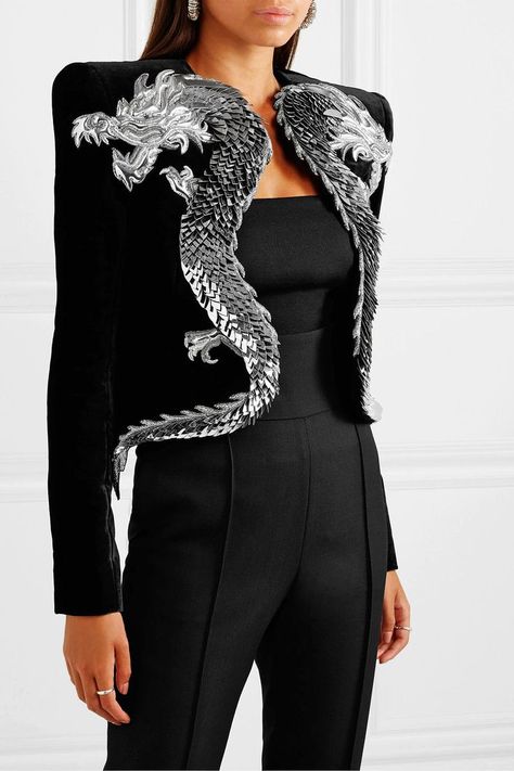 Shopping: BALMAIN cropped appliquéd embellished velvet jacket Chique Outfits, Velvet Jacket, Dragon Design, Fantasy Fashion, Stage Outfits, Mode Inspiration, Looks Vintage, Costume Design, Lanvin