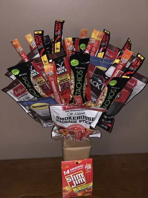 Diy Beef Jerky Bouquet, Jerky Bouquet, Diy Beef Jerky, Beef Jerky Bouquet, Diy Cans, Diy Picture, Beef Jerky, Diy Bouquet, Jerky