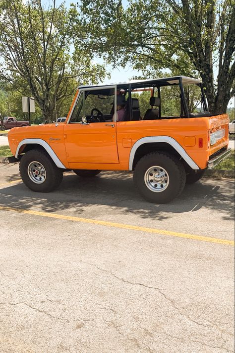 Ford Bronco 1970's, Orange Bronco, Wanderer Aesthetic, 1970 Ford Bronco, 1978 Ford Bronco, Old Ford Bronco, Orange Jeep, Bronco Car, Old Bronco