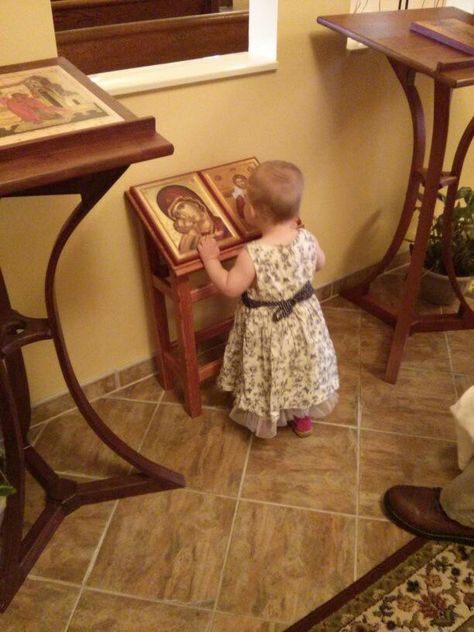 Children's icon stand or analogion  Per Kevin Basil Fritts: This photo is from St Anne Orthodox Church in Oak Ridge, Tennessee. The child-sized analogion was built by the rector, Fr. Stephen Freeman. Sounds Words, Oak Ridge Tennessee, Catholic Altar, Children Praying, Prayer Corner, Glory To God, St Anne, Home Altar, Eastern Orthodox