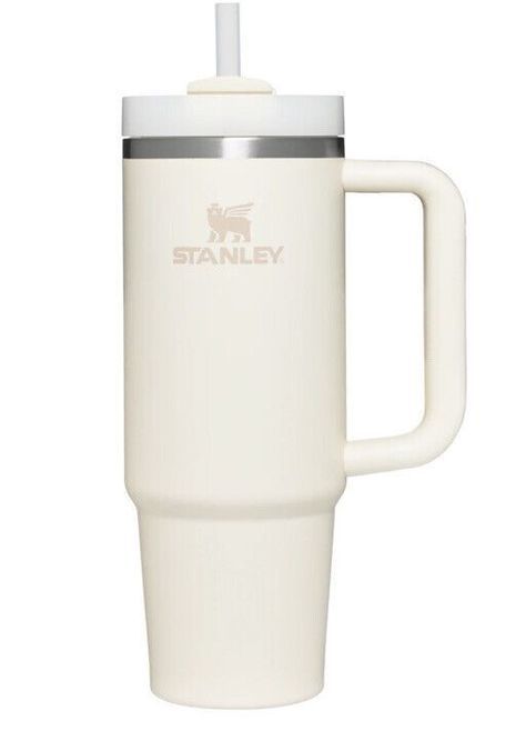 Alat Makeup, Stanley Quencher, I N, Birthday List, Birthday Wishlist, Stanley Cup, Gift List, Insulated Tumbler, Christmas Wishlist