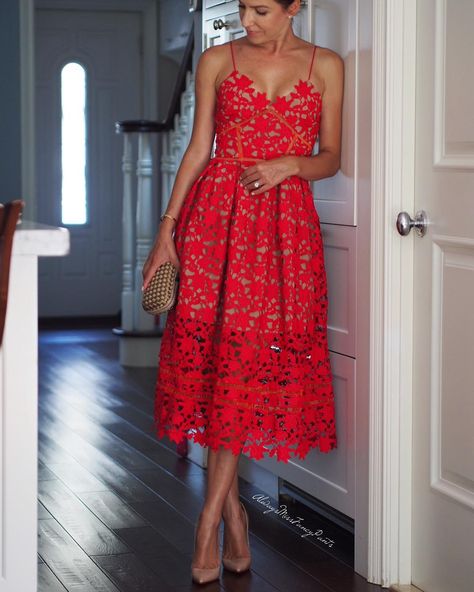 #selfportrait dress #ChristianLouboutin #pigalle pumps Red Ball Dress, Red Lace Prom Dress, Lace Prom Dress, Red Prom, Dress Spaghetti, Prom Dresses Lace, Red Prom Dress, Guest Outfit, Dress Lace