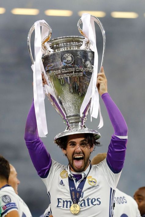 Isco 🫡🖤 Isco Real Madrid, Cr7 Vs Messi, Isco Alarcon, Cristiano Ronaldo Manchester, Football Players Images, Real Madrid Wallpapers, Madrid Wallpaper, Real Madrid Football, Real Madrid Players