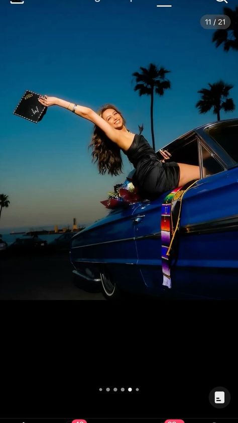 Lowrider Graduation Pictures, Graduation Pics Outfit Ideas, Chicana Graduation Pictures, Unique Senior Picture Ideas Creative Fun, Senior Picture Ideas City, Grad Photoshoot Ideas, Creative Shot For Graduation, Senior Portraits Ideas, Unique Graduation Pictures