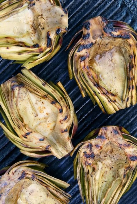 How To Grill Artichokes, Best Artichoke Recipe, Top Rated Recipes, Artichoke Recipe, Grilled Artichoke, Weekend Recipes, Bbq Sausage, Vegetable Tray, Food Side Dishes