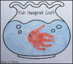 Handprint Birds, Puppy Footprint, July Themes, Fish Handprint, Print Crafts, Pet Theme, Lesson Plans For Toddlers, Baby Art Projects, Sensory Crafts